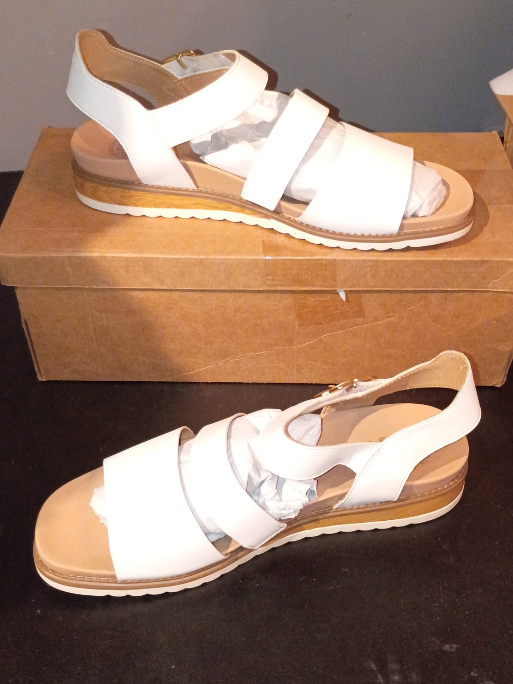 Dr. Scholl's White Leather Strappy Platform Sandals